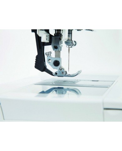 Macchina per cucire Siner Featherweight C240 Macchina per cucire Siner Featherweight C240