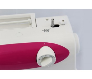 Macchina per cucire meccanica Necchi N82 Macchina per cucire meccanica Necchi N82