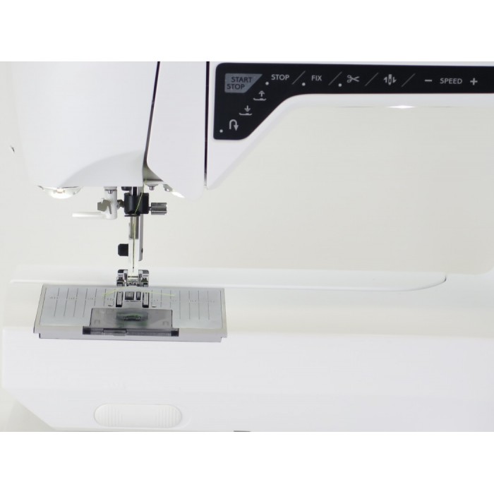 Husqvarna Viking OPAL 690Q Electronic Sewing Machines